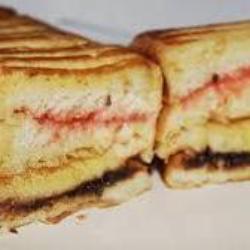 Roti Bakar Coklat Strawberry