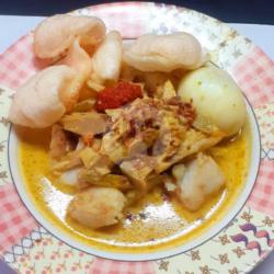 Lontong Gulai Nangka   Telur