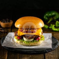 Maddog Burger