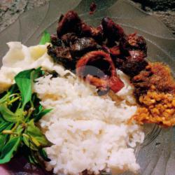 Nasi Jeroan Bebek Goreng