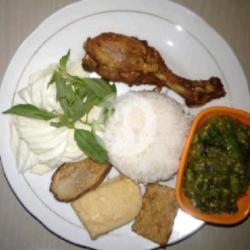 Ayam Penyet Sambal Ijo Nasi