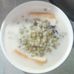 Bubur Kacang Ijo Panas Komplit