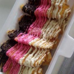 Pisang Crispy Coklat Toping Kacang