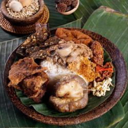 Nasi Lauk Usus Sapi