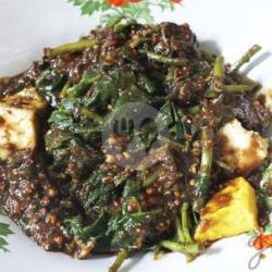 Petis Kangkung