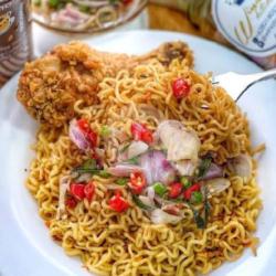 Indomie   Telor   Ayam Goreng Jumbo