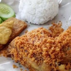 Paket Tutug Ayam Kremes