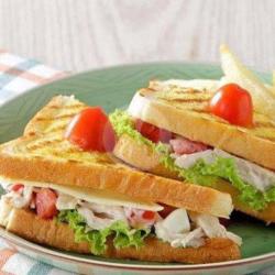 Sandwich Roti Tawar Ayam