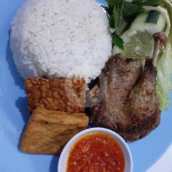 Nasi Bebek Panggang Sambel Merah .