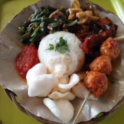 Nasi Rames Pentol Balado