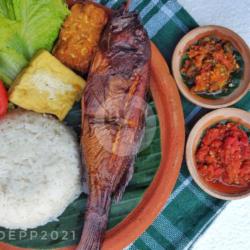 Sego Sambel Ikan Kerapu Asap