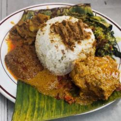 Nasi Kalio Ayam Esteh