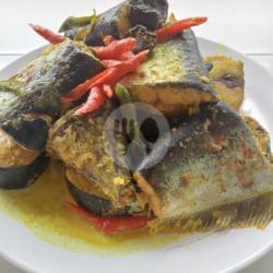 Nasi Gulai Patin