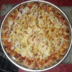 Pizza Ring Sosis Chiken