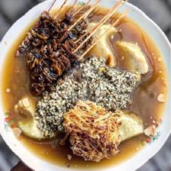 Lontong Kupang   Sate Kerang Spesial