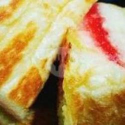 Puff Pastry Strawberry 1 Porsi