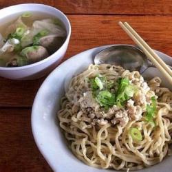 Bakmi Bakso Pangsit