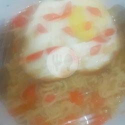 Mie Rebus Pesdas Jeletot Telor Nasi