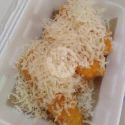 Banana Crispy Keju