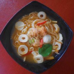 Mie Seafood Tom Yum