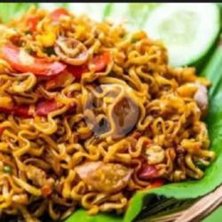 Mie Goreng Paru   Es Teh Manis