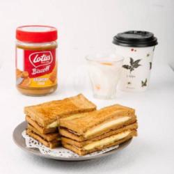 Lotus Biscoff Toast