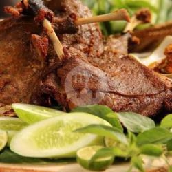 Bebek Goreng   (nasi)   (tahu)   (tempe)   (sambel Terasi)   ( Lalapan)