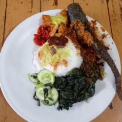 Nasi Ramas Lele