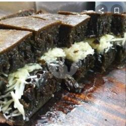 Martabak Manis Black Keju