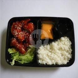 Spicy Chicken Wings   Cheese   Rice