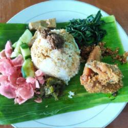 Nasi Padang Ayam Goreng