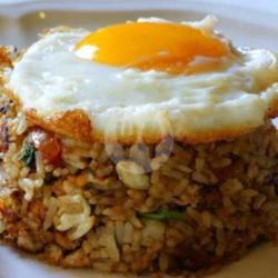 Paket Nasi Goreng Oriental   Telur (ceplok / Dadar)   Ebi (udang Kecil)   Irisan Baso