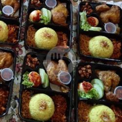 Paket Nasi Kuning Sambel Cakalang Suwir (komplit)