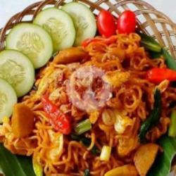 Mie Goreng Setan Komplit