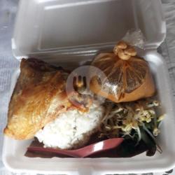 Nasi Pecel Paha