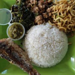 Nasi Sayur Ikan Cucut  Sambel