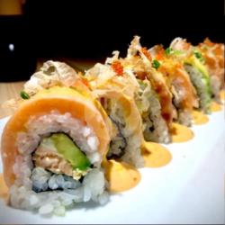 Salmon Mentai Roll