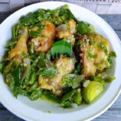 Nasi Rames Ayam Goreng Khatulistiwa