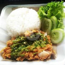 Ayam Geprek Sambal Hijau   Nasi