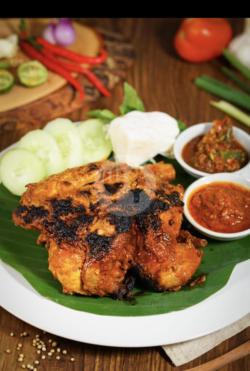 1 Ekor Ayam Bakar Spesial