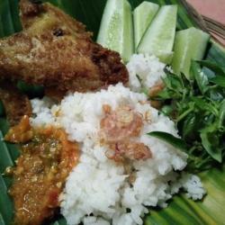 Nasi Pecel Ayam Sayap