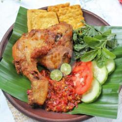 Ayam Penyet