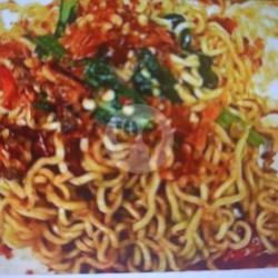 Indomie Goreng Super Pedas Bonus Teh Manis Dinggin/panas