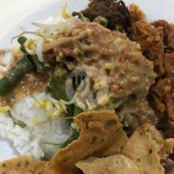 Nasi Pecel Empal Daging Sapi