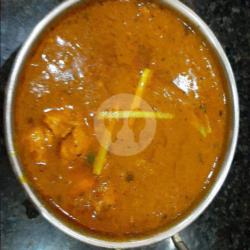 Chicken Vindaloo With Basmati Rice