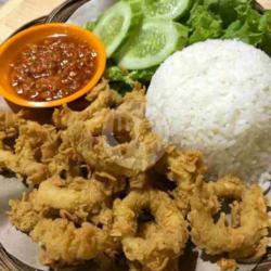 Nasi Cumi Tepung Goreng Lalapan Sambal Bawang