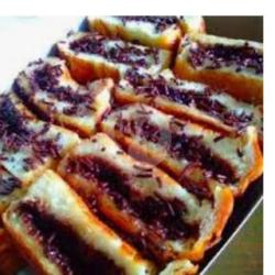 Roti Bakar Bandung Coklat Dan Kacang