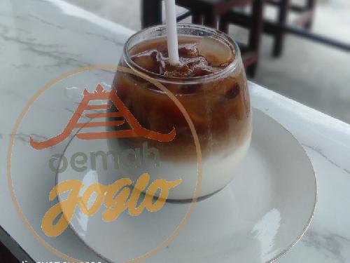FARA Coffee & Snack, Mataram