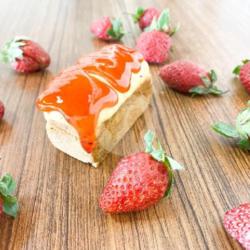 Kue Balok Strawberry