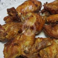 Lauk Ayam Goreng